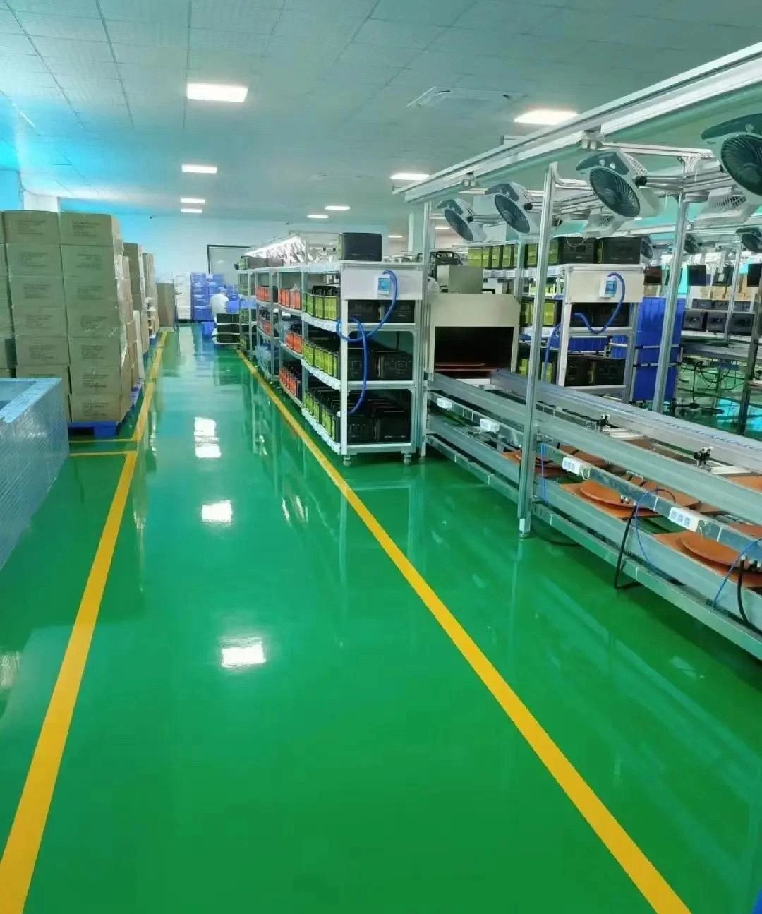 How Epoxy Floor Paint Helps Warehouse Operations Cut Cleaning and Maintenance Costs